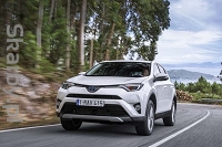 Nowa Toyota RAV4 w elitarnej klasie Top Safety Pick+ amerykańskiego instytutu IIHS 